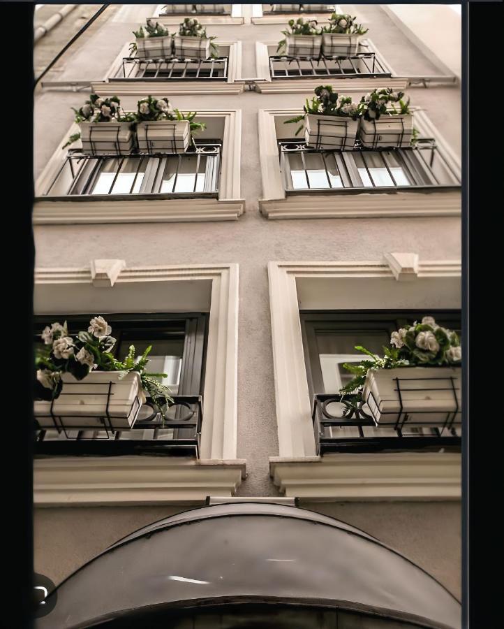 Lucis In Pera Boutique Hotel Истанбул Екстериор снимка